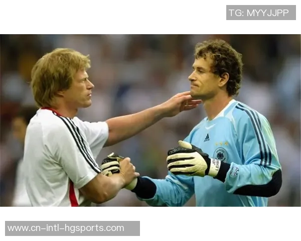 拜仁官方分享罗贝里经典怼脸自拍合照引发球迷热议与感动 拜仁官方分享罗贝里经典怼脸自拍合照引发球迷热议与感动