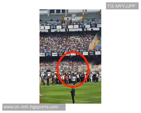 梅西印度行首日遭人群围堵受伤主动请求离场引发关注